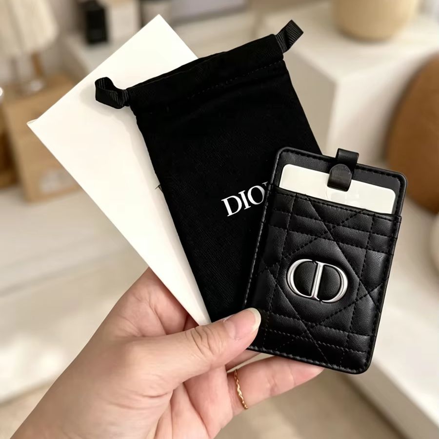 กระเป๋า Dior Dior's Bag อเนกปร - Perfume Fine Fragrance บทวิจารณ์และราคา